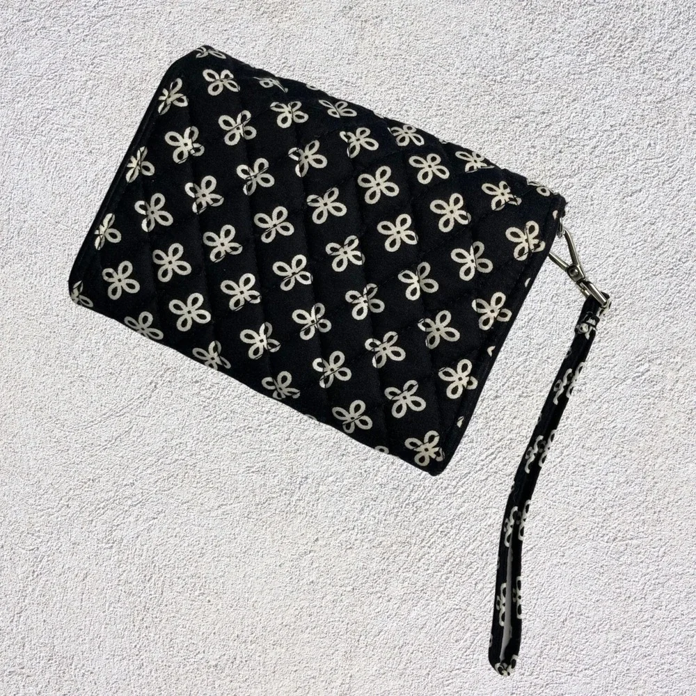 Vera Bradley Mini Concerto Turnlock Wallet Organizer Black Wristlet New
